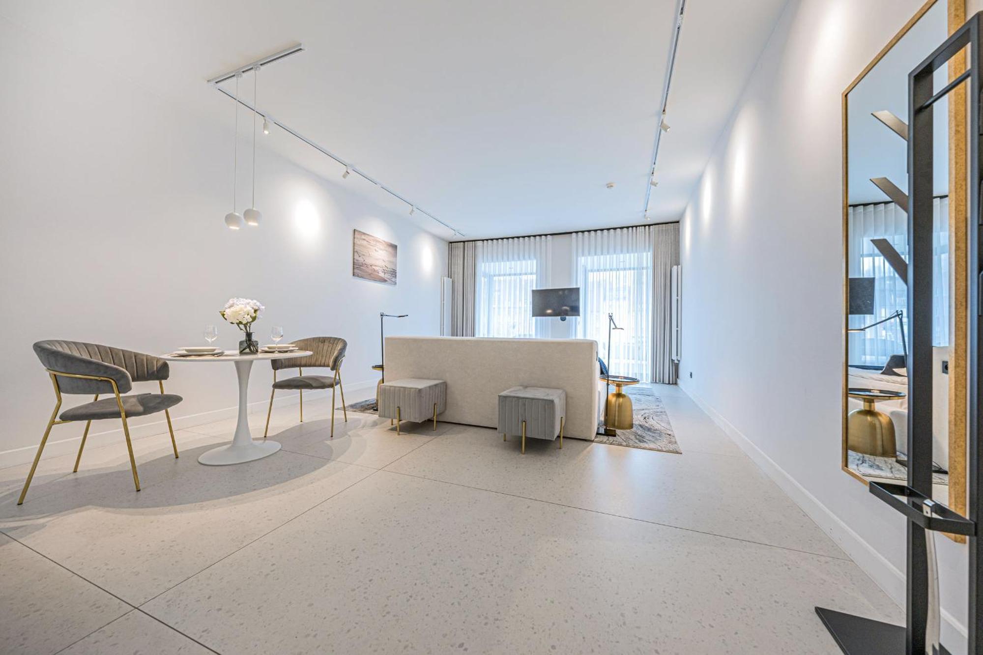 Rent Like Home - Deo Plaza Wyspa Spichrzow Gdansk Exterior photo