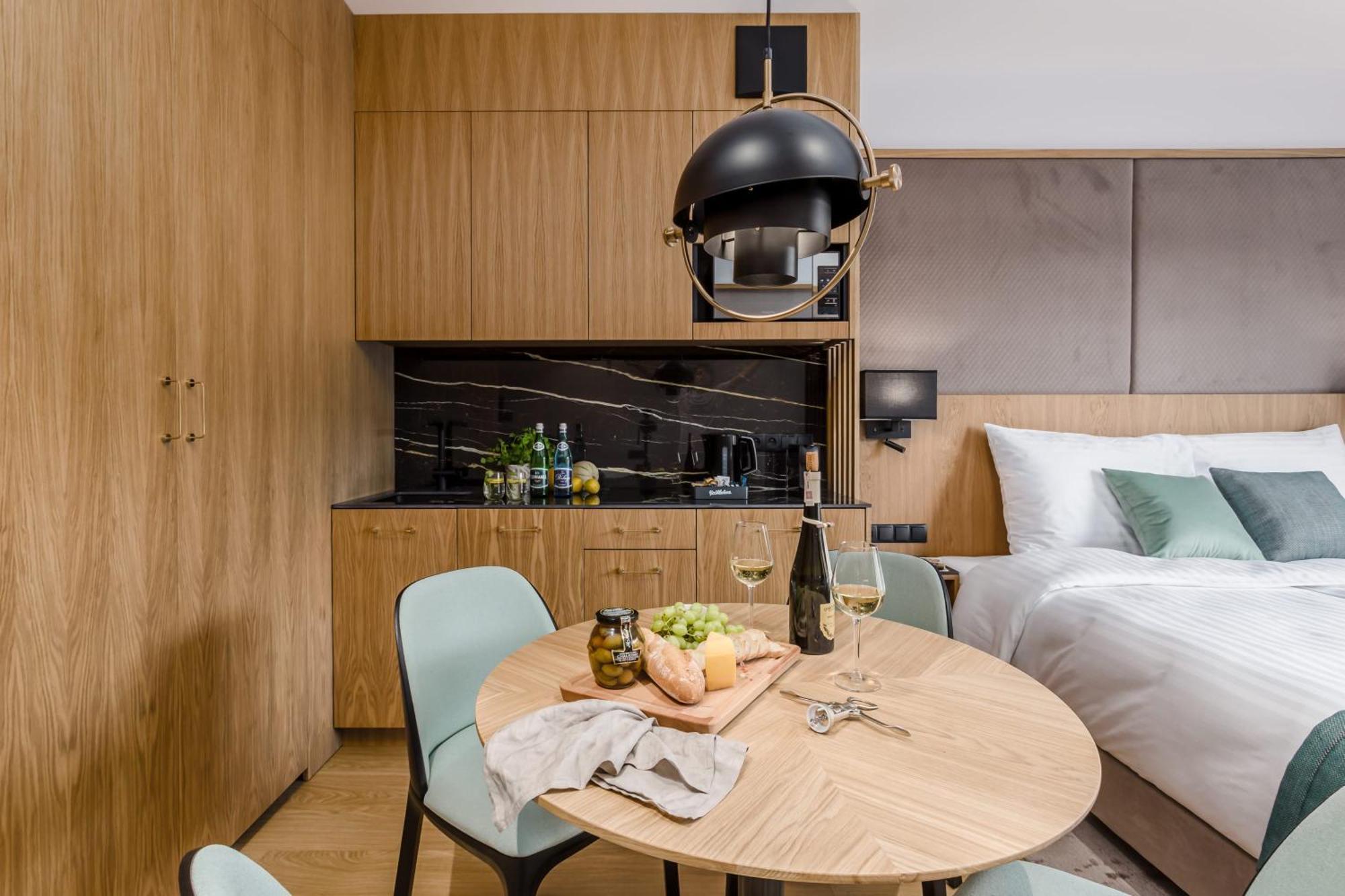 Rent Like Home - Deo Plaza Wyspa Spichrzow Gdansk Exterior photo
